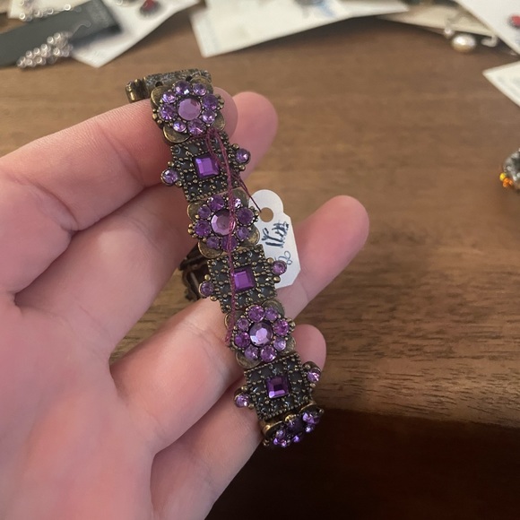 Set of 3 Stretching Bracelets. - Picture 6 of 9